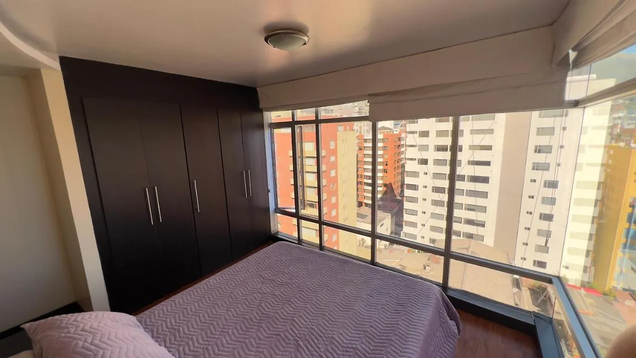 Penthuose Diagonal Al Quicentro, Piscina, Gym, 3 Dormitorios De Lujo Quito Apartment