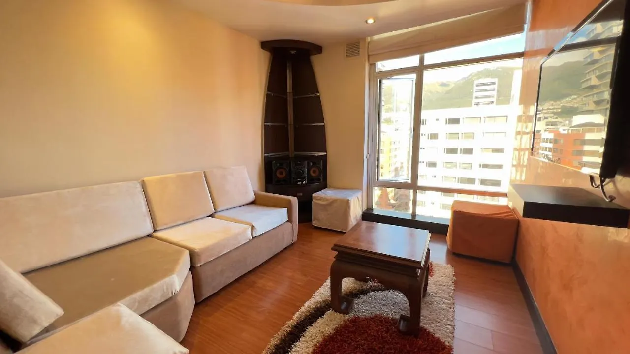 Penthuose Diagonal Al Quicentro, Piscina, Gym, 3 Dormitorios De Lujo Quito Apartment